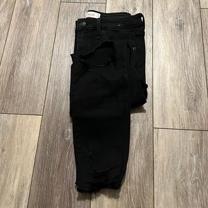Abercrombie black high rise jean